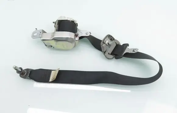 Nissan Navara Front seatbelt 7P1030P