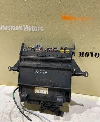 Mercedes-Benz S W220 Seat control module 2208201285