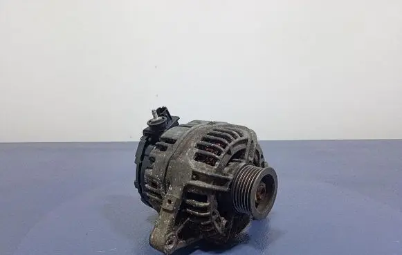 Toyota Avensis Verso Generator/alternator 270600D030