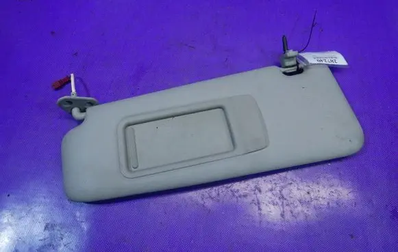 Sun visor