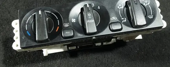 Mitsubishi Space Star Climate control unit MR262492 010110