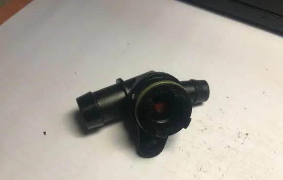 Seat Leon (1P) Breather valve 03F103175A
