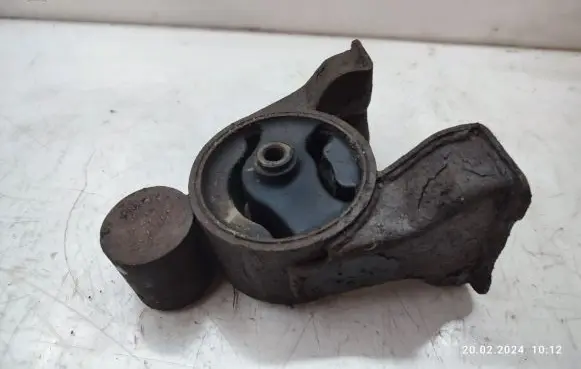 KIA Ceed Engine mount bracket