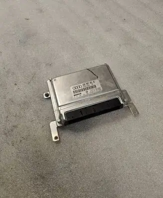 Audi A8 S8 D2 4D Engine control unit/module 4D0907401B 0281001832 28RTE220