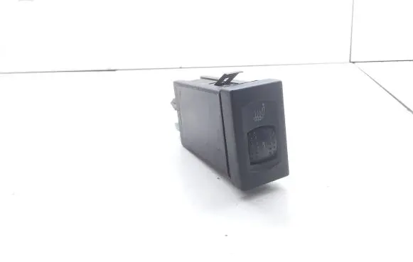 Volkswagen PASSAT B5 Seat heating switch 3B0963563