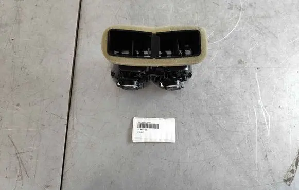Volvo XC60 Rear air vent grill 31365121