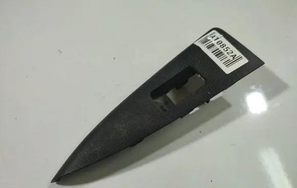 Nissan Note (E11) Front door window switch trim 