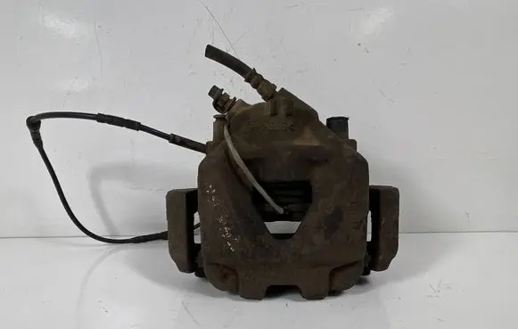 BMW 3 E92 E93 Front brake caliper 34116778145 34116778147 6778145