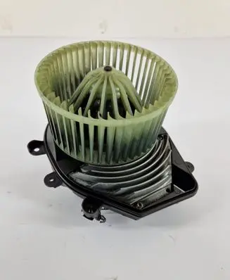 Volkswagen PASSAT B5.5 Heater fan/blower 740221233F
