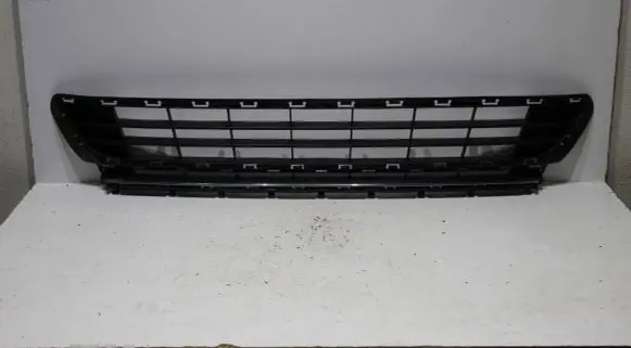 Volkswagen Golf VII Front bumper lower grill 5G0853677A 5G0853671 3200201