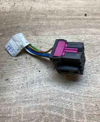 Volkswagen PASSAT B6 Plug wire 1J0937733