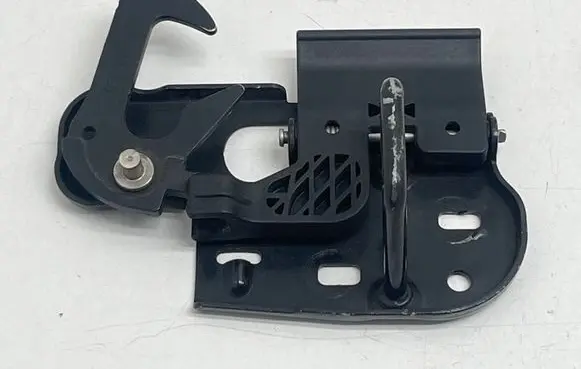 Porsche Panamera (970) Engine bonnet/hood lock/latch loop/hook 1T0823480B
