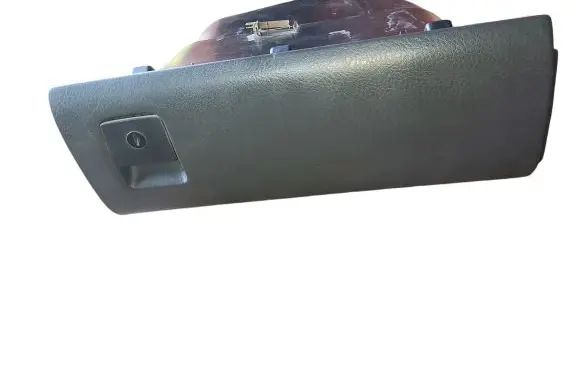 Volkswagen PASSAT B3 Glove box 357857103