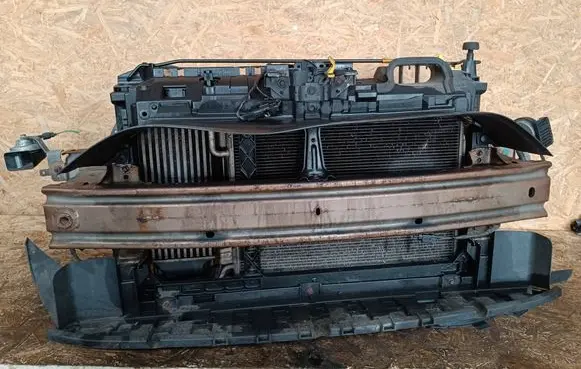 Ford B-MAX Radiator support slam panel