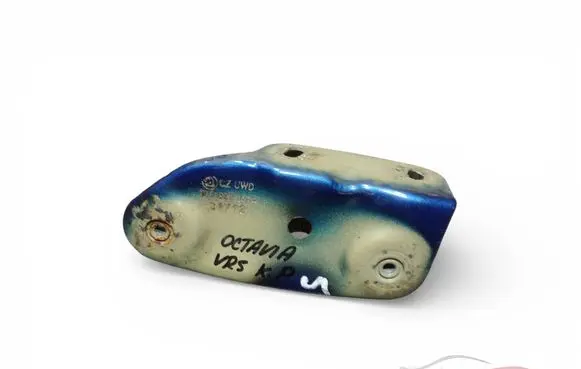 Skoda Octavia Mk2 (1Z) Fender mounting bracket 1Z0821141A