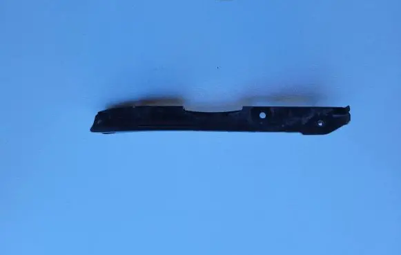 Mercedes-Benz CLS C219 Front bumper mounting bracket A2198800114