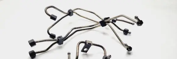 Mazda 3 I Fuel injector supply line/pipe 