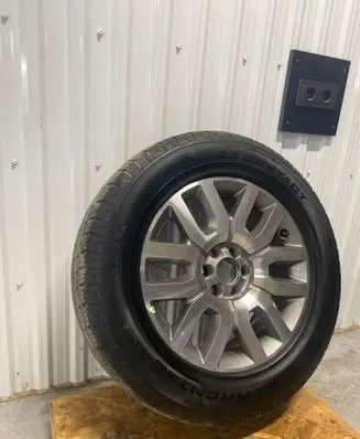 Nissan Navara D40 R18 alloy rim N46801