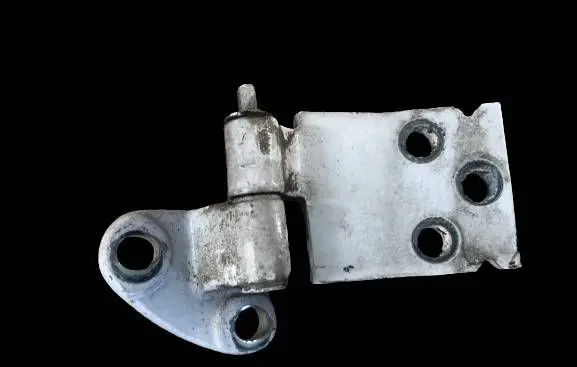 Mercedes-Benz Vito Viano W638 Front door upper hinge