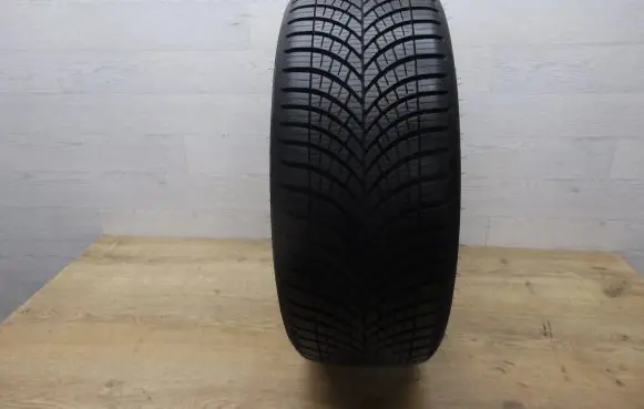 Opel Insignia A R17 winter tire 