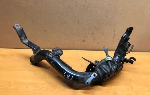 Toyota Avensis T250 Turbo air intake inlet pipe/hose