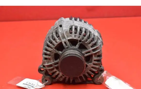 Seat Altea XL Generator/alternator 06F903023C