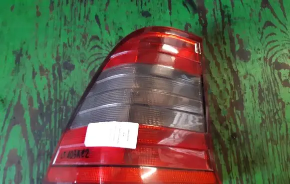 Mercedes-Benz C W202 Rear/tail lights 2028203964