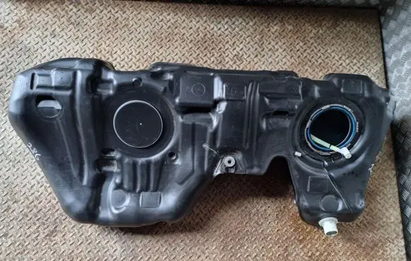 BMW 4 F36 Gran coupe Fuel tank 7483118