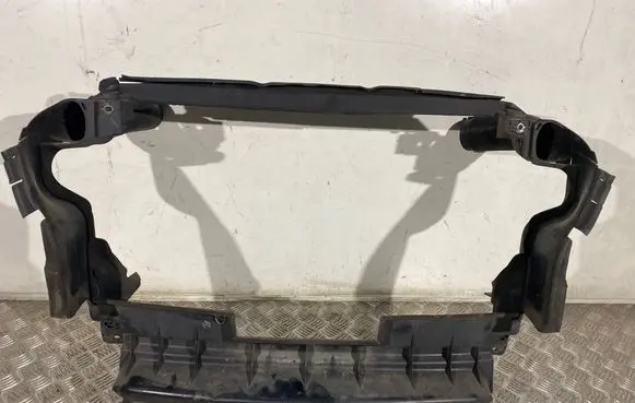 Mercedes-Benz ML W164 Intercooler air guide/duct channel A1645000916 1645000916