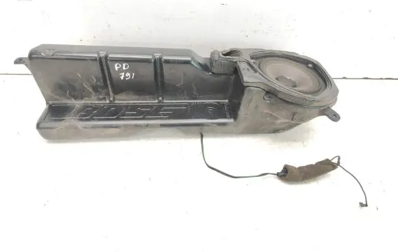 Audi A8 S8 D2 4D Front door speaker 275255594907