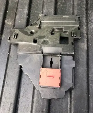 Mercedes-Benz GLC X253 C253 Fuse box cover DBPD925