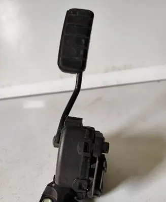 Renault Master II Accelerator throttle pedal 6PV00811904 8200724059