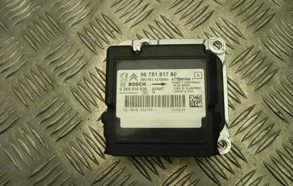 Peugeot 3008 II Airbag control unit/module 9675181780