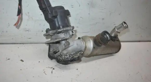 Citroen C4 I EGR valve cooler 9646762280