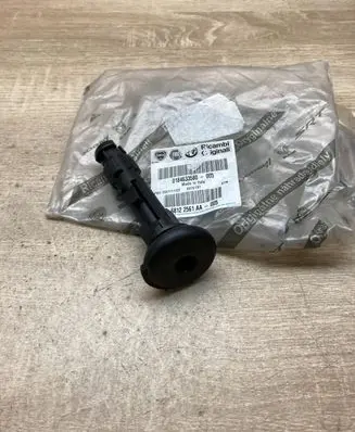 Fiat 500L Front seat headrest 1846335 1846335DX
