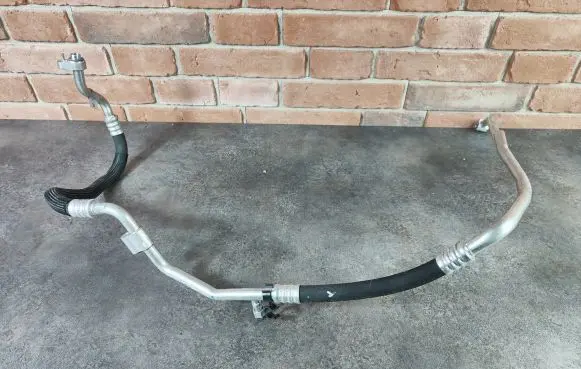 BMW X2 F39 Air conditioning (A/C) pipe/hose 6832950 6834658