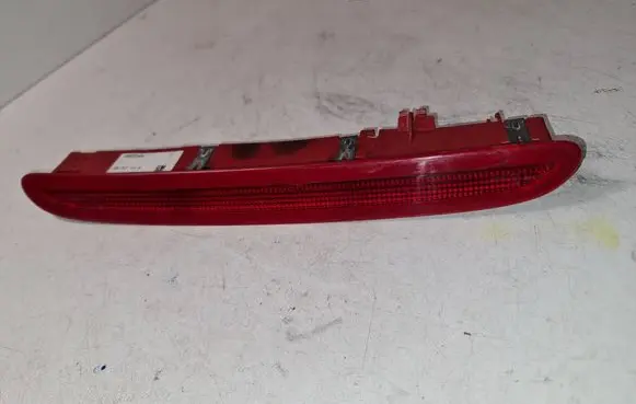 Opel Astra J Third/center stoplight 13372164