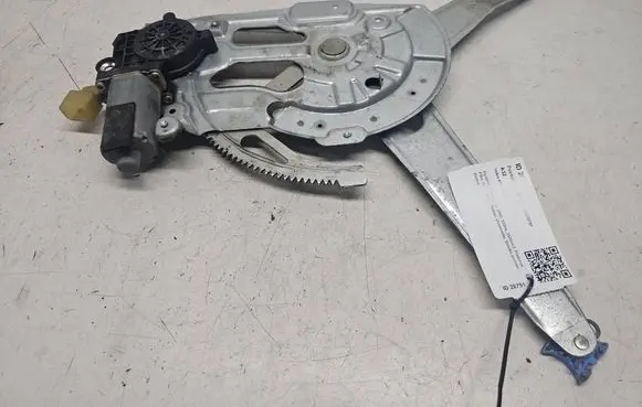 Volvo V70 Front door window regulator with motor 8626850