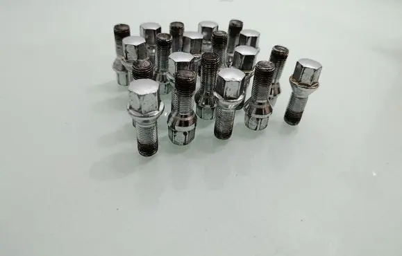 Audi A4 S4 B8 8K Nuts/bolts 
