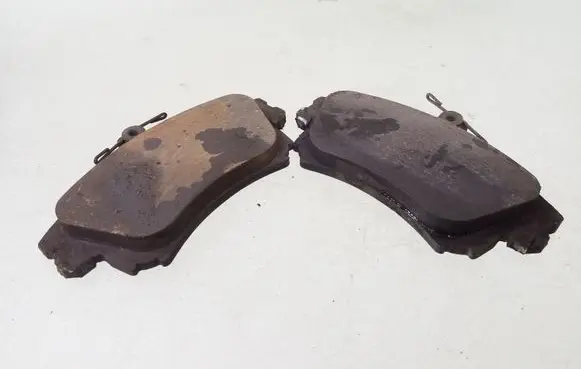 Volvo S40, V40 Brake pads (front) 