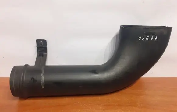 Mercedes-Benz C W203 Engine coolant pipe/hose A2035280607 12677