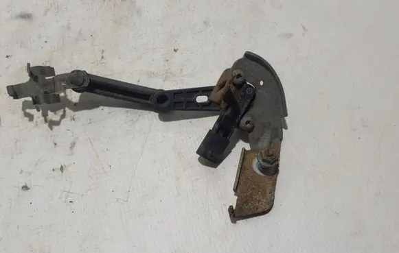 Mercedes-Benz C W206 Rear air suspension level height sensor A2069053703