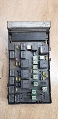 Chrysler Voyager Fuse module 04748555AC 241201731 E200293