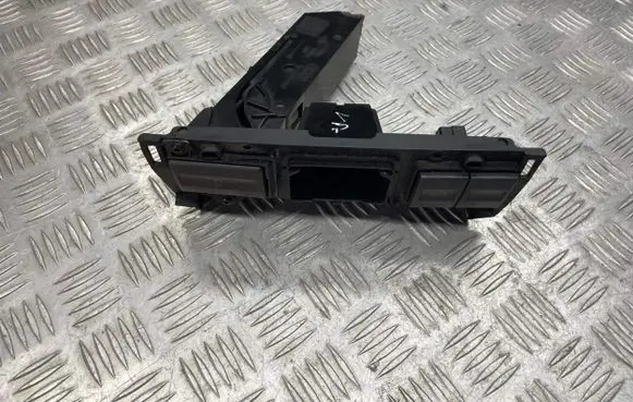 Ford Mondeo Mk III Cup holder front 4S7113564