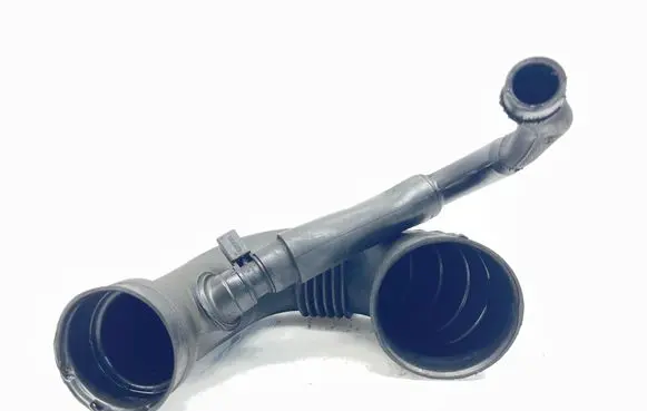 Mercedes-Benz E W211 Turbo air intake inlet pipe/hose A6480940197