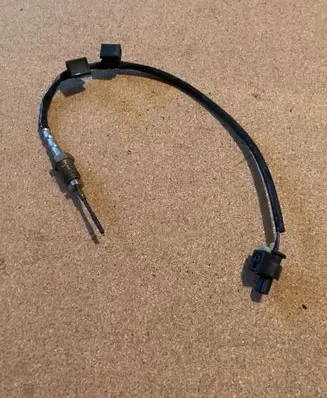 BMW 5 G30 G31 Exhaust gas temperature sensor 8589814