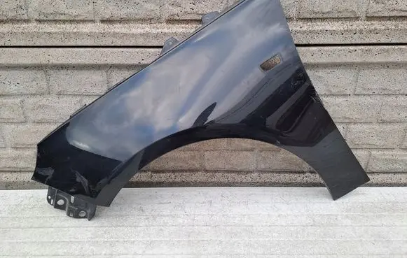 Opel Adam Fender