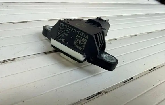 Jaguar XF Airbag deployment crash/impact sensor 9X2314C676AA