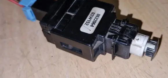 Volvo V70 Brake pedal sensor switch 8622064