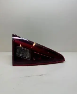 Alfa Romeo Giulia Rear/tail lights 00505523850 20700107 LA52T2E